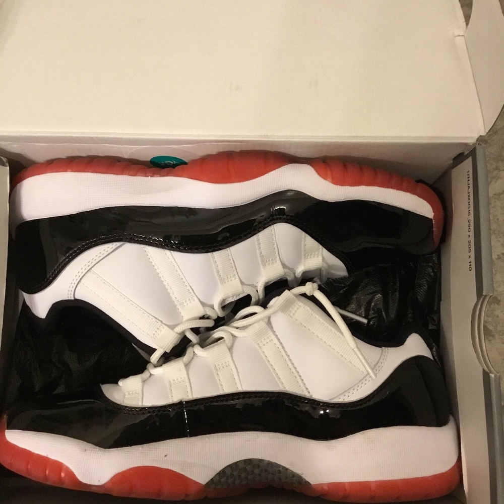 Jordan low 11s